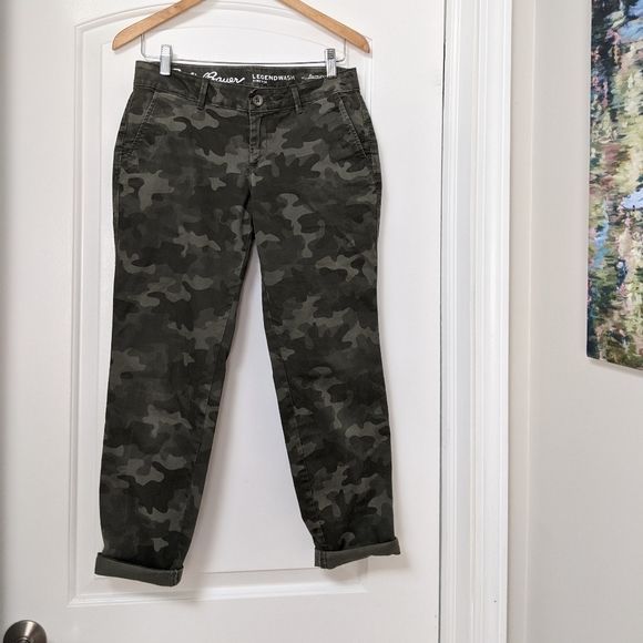 Eddie Bauer Boyfriend Slim Legend Wash Stretch Camouflage Long Pants - Picture 13 of 15